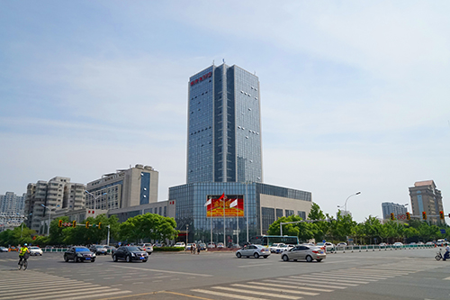 建筑幕墙.jpg